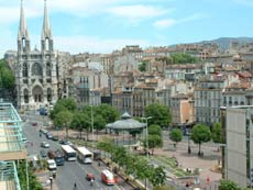 vue de la terrasse : l'glise des Rforms et le Chapitre