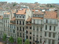 vue de la terrasse : immeubles des alles Lon Gambetta