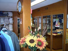  l'intrieur du magasin de vtements